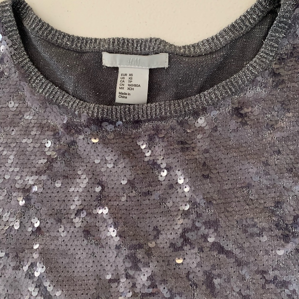 H&M sequin sweater - Picture 4 of 6
